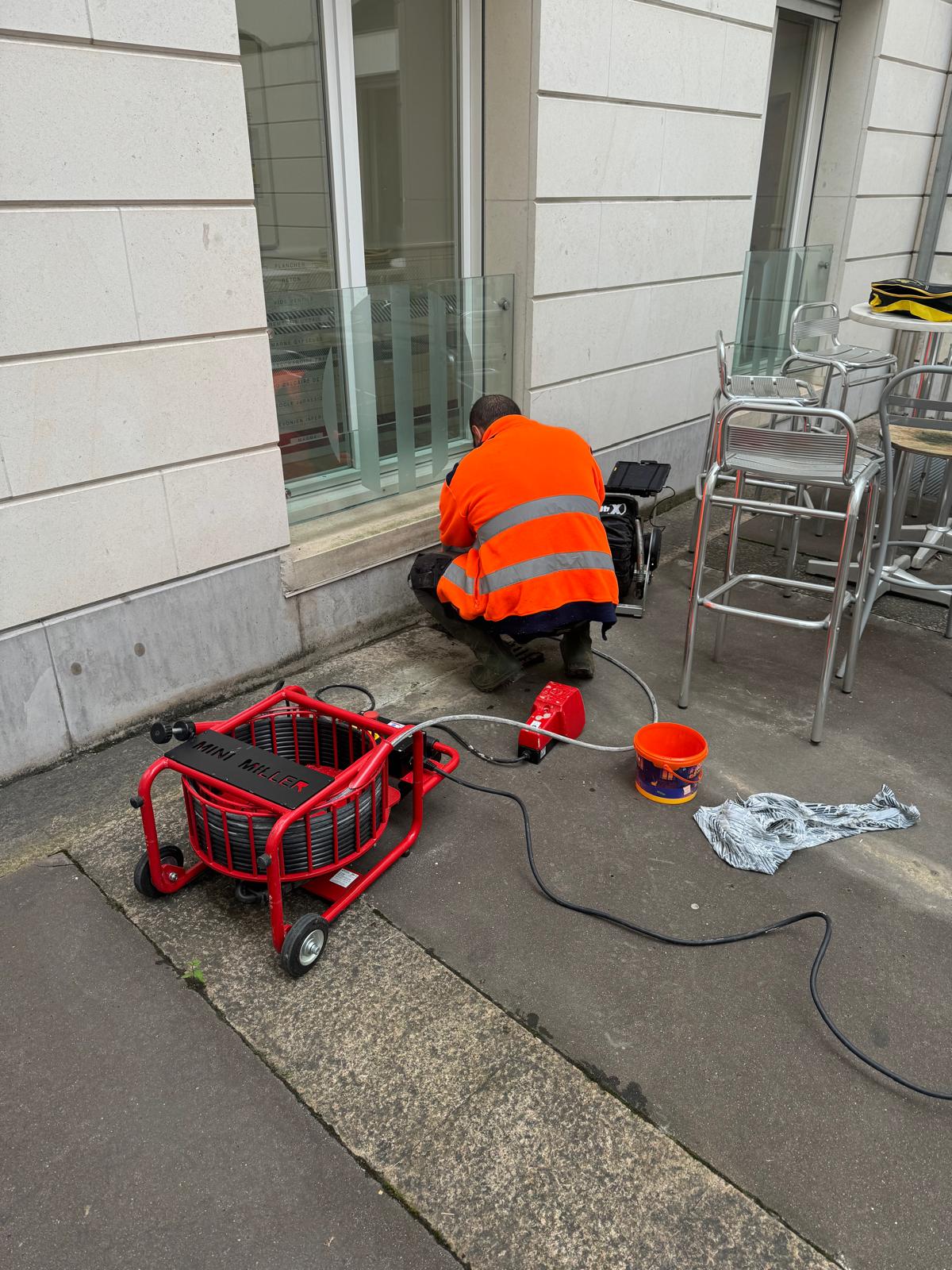 Intervention EVA de chemisage de canalisation sans tranchée